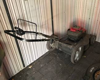 Craftsman "GT 100" Self-Propelled Lawn Mower