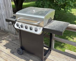 Char-Broil Performance Series 5-Burner Gas Grill