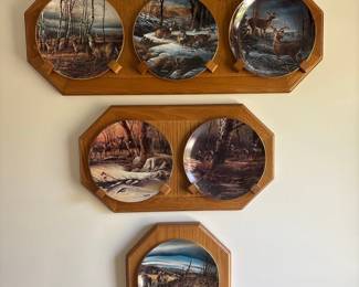 Terry Redlin "Whitetail Deer" Collector Plates with Oak Display