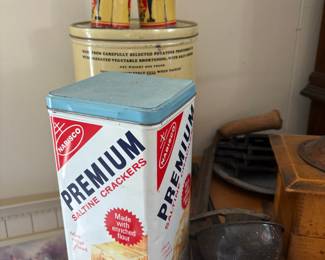 Nabisco Premium Saltine Crackers Tin