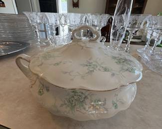 Vintage Alfred Meakin "Windermere" Pattern Porcelain Tureen with Lid
