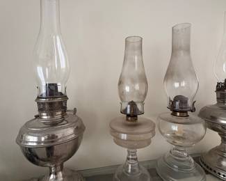 Victorian Style Oil Lamps (Set of 4) - Ornate Silver-Plated and Glass