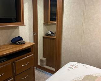 RV Wardrobe with Mirrored Sliding Door and Integrated Dresser