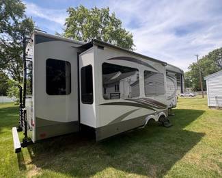 Columbia 36RL Travel Trailer