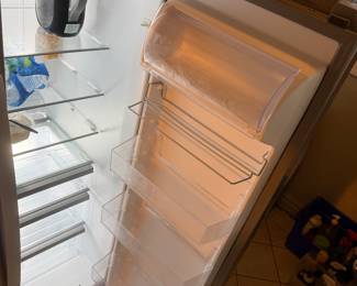 Inside whirlpool refrigerator Like new. Very nice