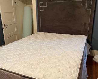 Queen Bed