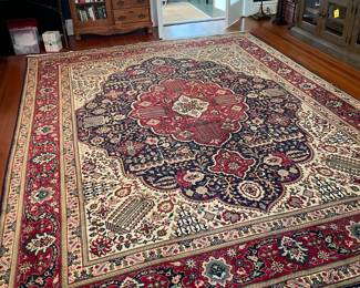 Beautiful Rug.  Made in Iran 13.5 X 9.8