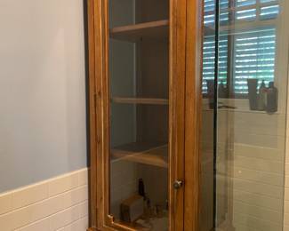Restoration Hardware Bathroom Cabinet St. James antique natural Finish