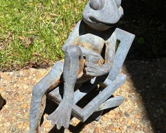 Solid Steel Sitting Vintage Frog 