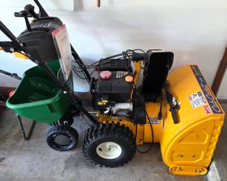 Very Clean and in working order Club Cadet Snow blower