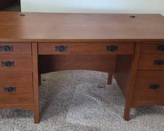 Arts & Crafts Style large Desk