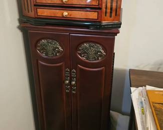 jewelry stand and box