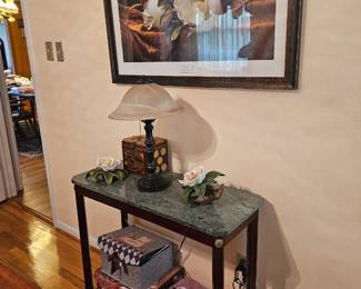 console and modern decor