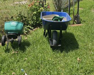 lots of spreaders for your yard needs