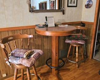 Pubstyle seating