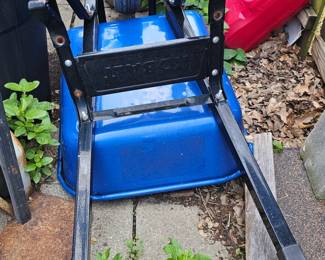 Wheel barrel