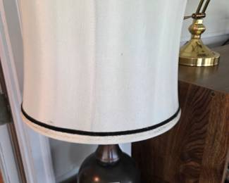#86	Metal Lamp w/Shade - 22" Tall	 $20.00 