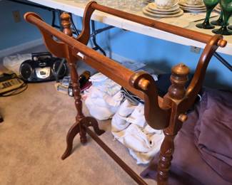 #42	Quilt Rack (some finish issues)	 $20.00 