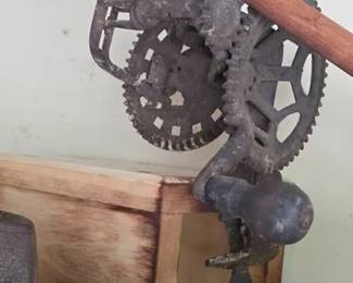 Apple peeler