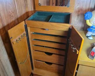 Jewelry armoire