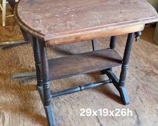 Antique surrender table