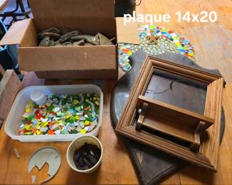 Rocks, glass and frames for creating mosaics