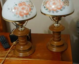 Matching glass with funnel lamps