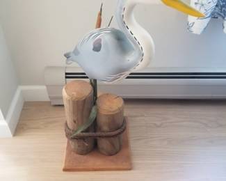 Shore bird sculpture