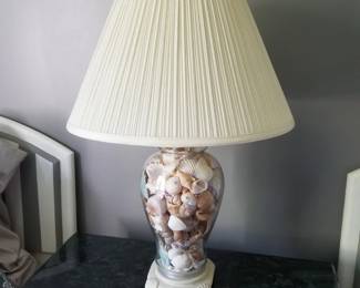Shell table lamp