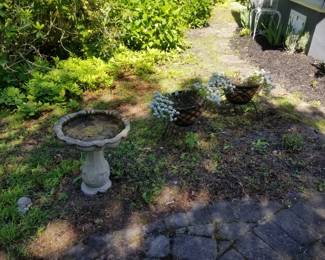 Bird bath