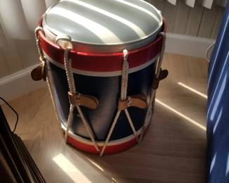 Darling drum storage stool