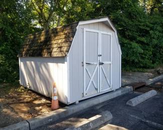Shed is an easy move out!