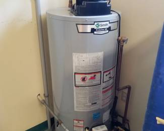 Hot water heater - 40 gallon