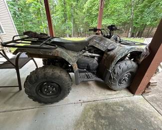 GRIZZLY 4 WHEELER