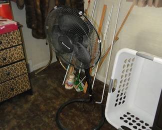 Floor fan