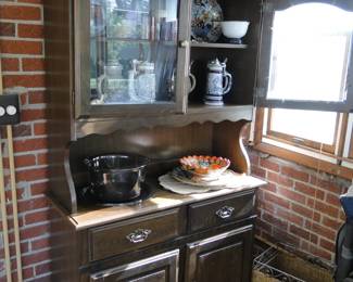 Pine display hutch, perfect for a project piece