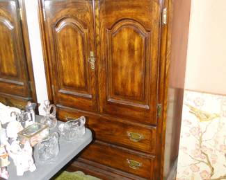 Large storage chest