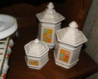 Three piece canister set