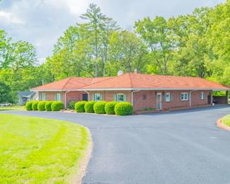 Lovely 3 bedroom 3 bath brick home with approx. 2858 Sq. Ft. and Inground Swimming Pool!