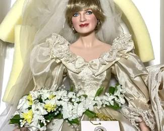 Mid-Century Modern, Vintage Furniture, Collectibles, Porcelain, Dolls & More