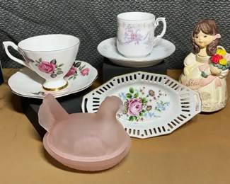 Mid-Century Modern, Vintage Furniture, Collectibles, Porcelain, Dolls & More