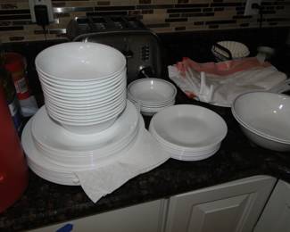 Corelle, sorry about the kitchen photos, we gonna make it look real nice