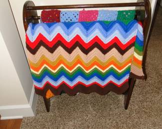One is knitted, one is crocheted. Can you tell the difference