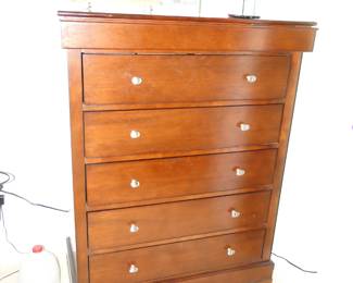 WOW, dresser in a snow storm
