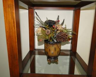 Very nice vase with faux picks