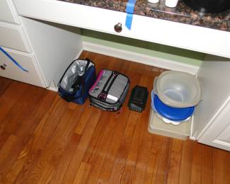 Totes and bowls