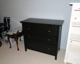 Black chest of drawers