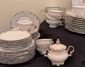 Hulschenreuther Sylvia Revenue Patterned China Set