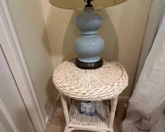 Rattan side table & table lamp