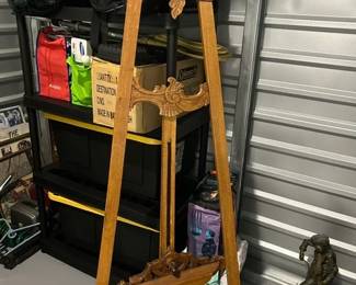 Artist Easel in Wood